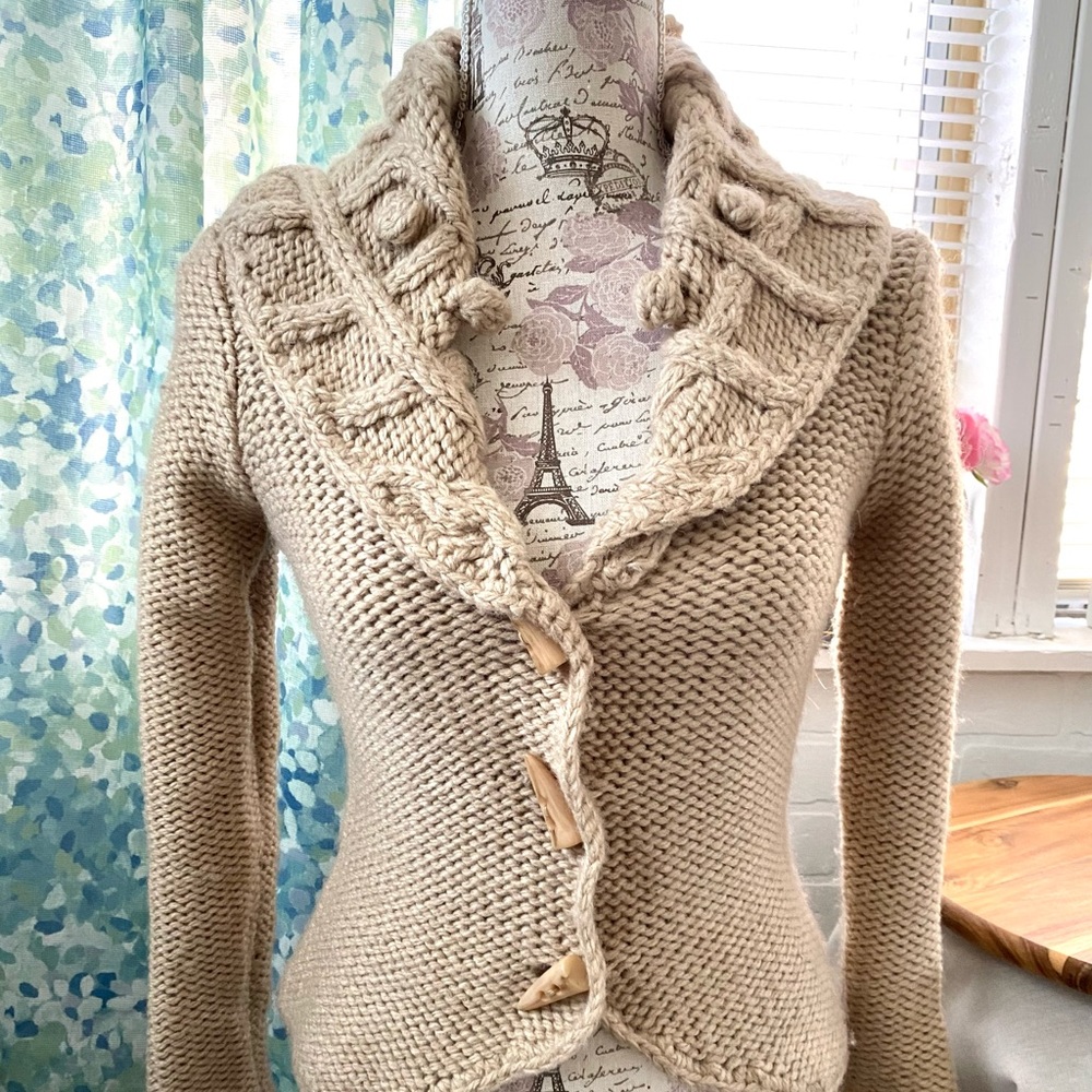 Phosphorus Beige knitted Cardigan